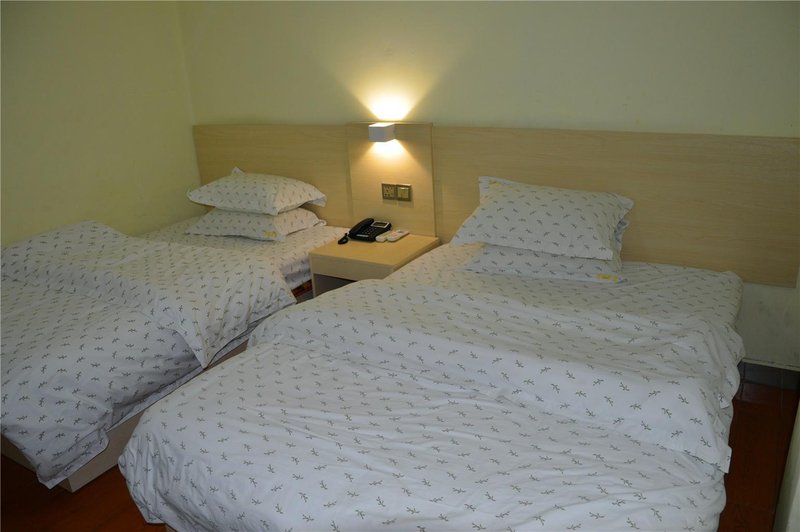 Qingyuan Junwang Hotel Guest Room