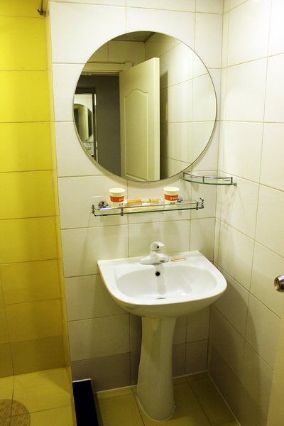 Home Inn Qiqihar Longhua Road BranchGuest Room