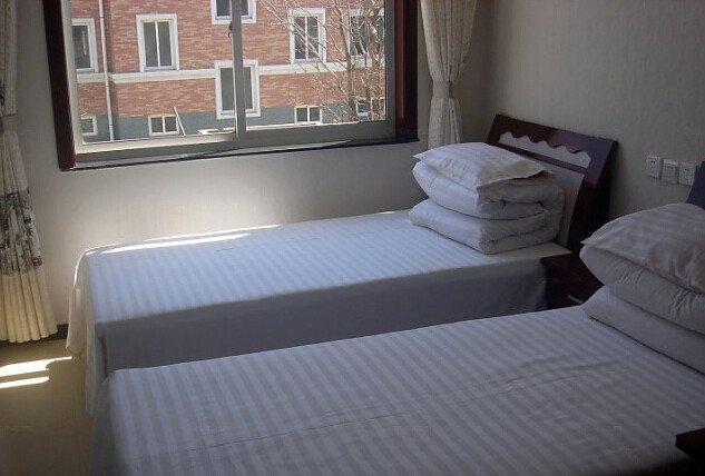 Jiayuan Hostel Guest Room