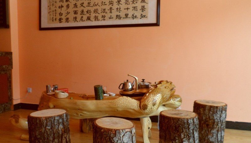 Longmen Hostel休闲