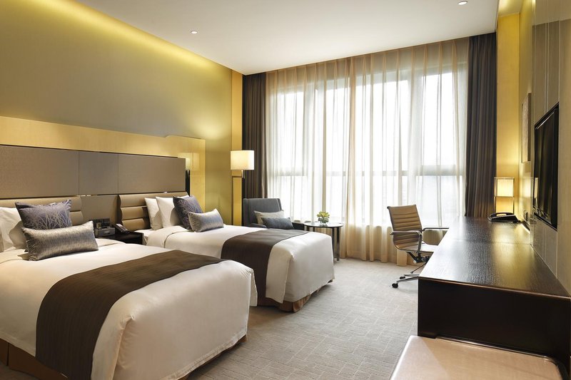 Crowne Plaza Beijing Lido Guest Room