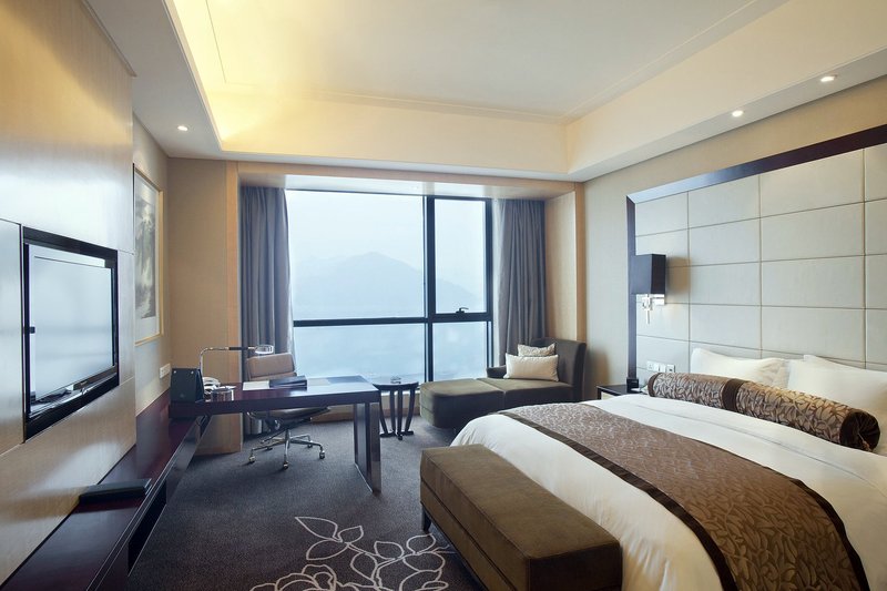 Crowne Plaza Yichang Guest Room