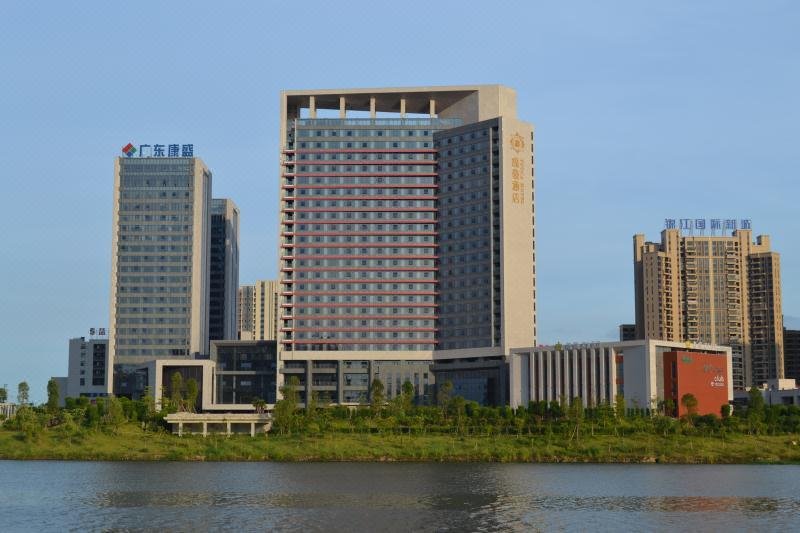 丽湖国际大酒店外景图