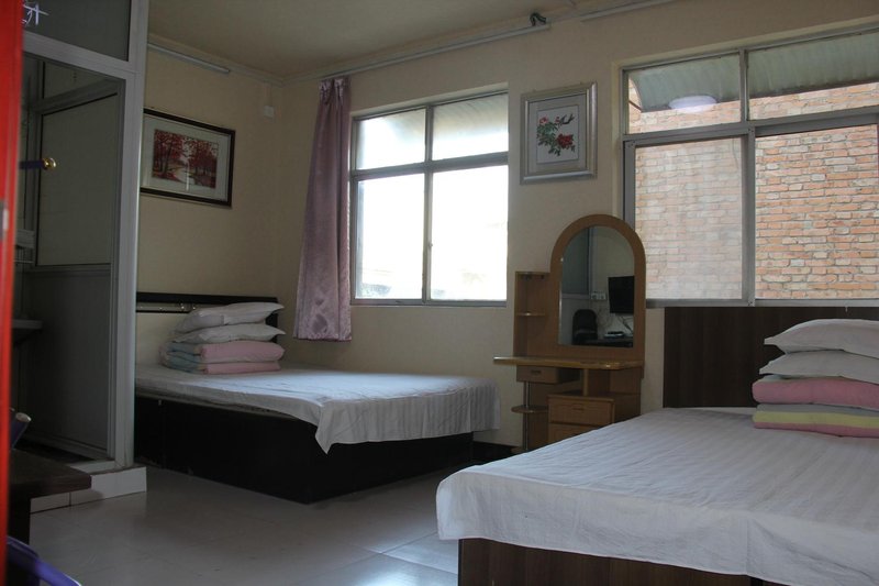 Kaifeng Ruifang Hostel Guest Room
