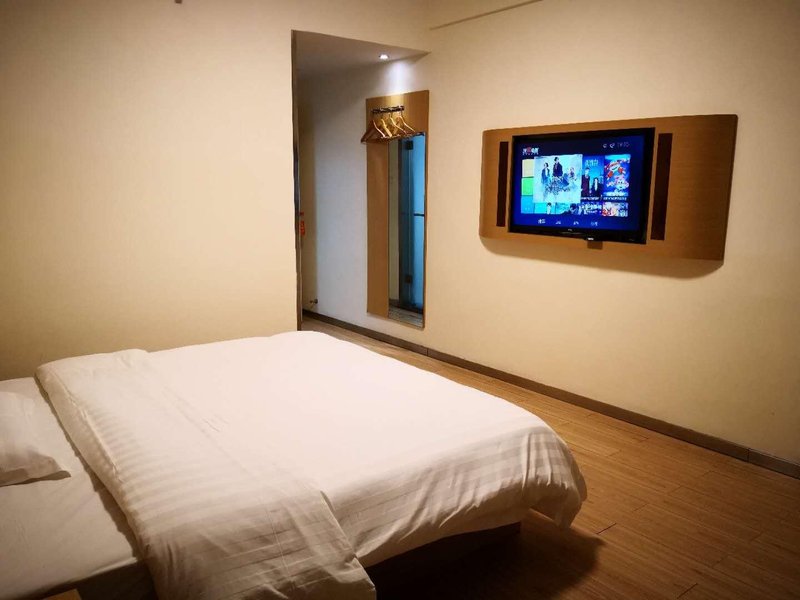 7 Days Inn (Yueyang Dongmaoling Pedestrian Street) Guest Room