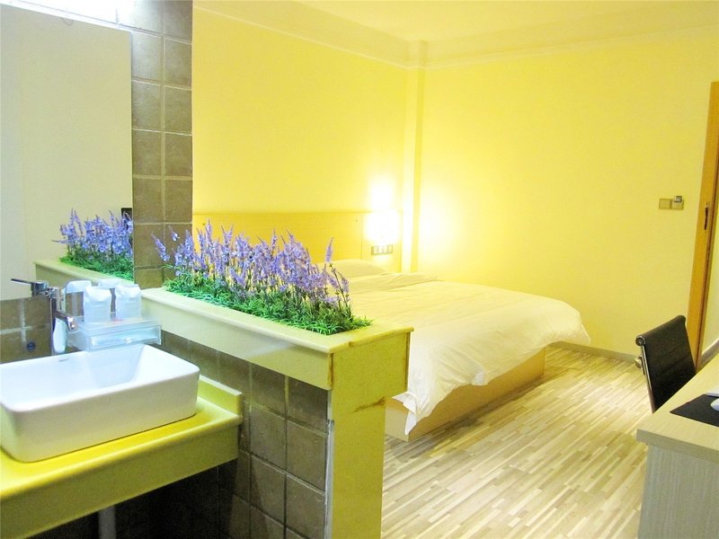 Aiqinhai Convenient HotelGuest Room