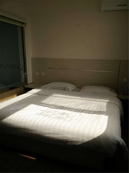 Jiuzhou Yijie HotelGuest Room