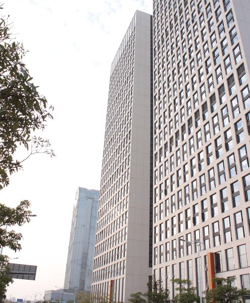 Xingyi International Apartment (Guangzhou Poly World Trade Center) over view