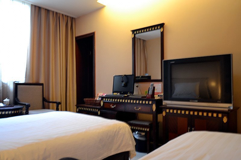 Shi Nan Hua Tian Hotel Guest Room