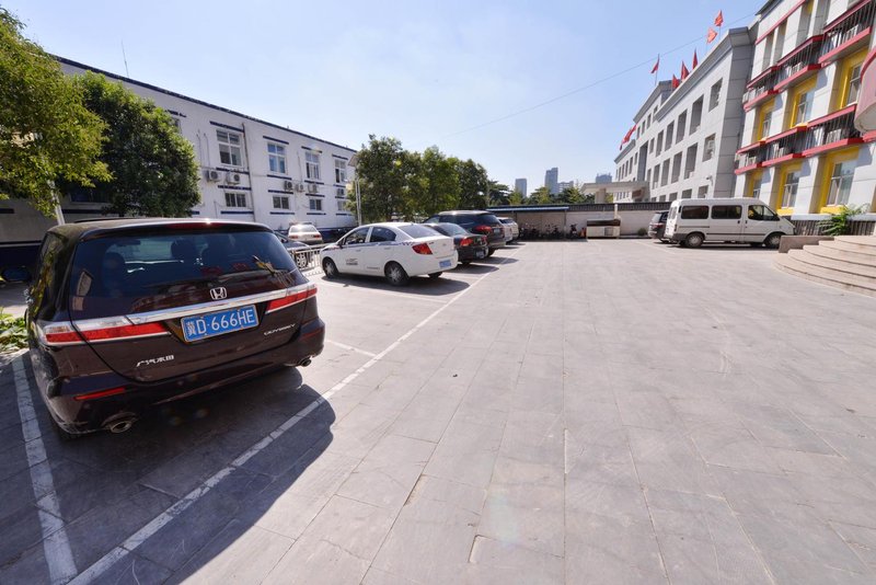 Super 8 Hotel Handan Stadium Over view