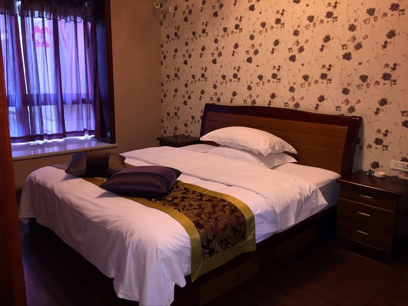 023 Business HotelGuest Room