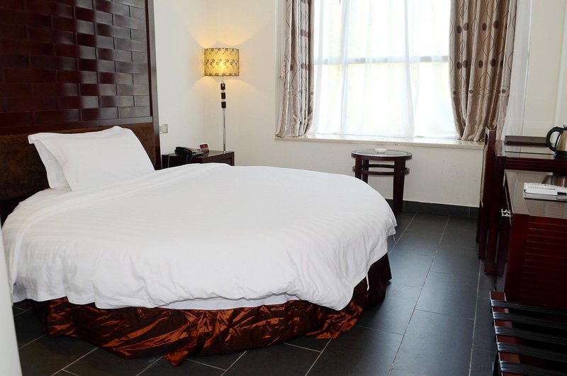 Yading Shanshui Holiday Hotel Guest Room