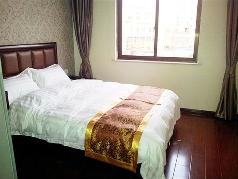 City Star Holiday Hotel Guest Room