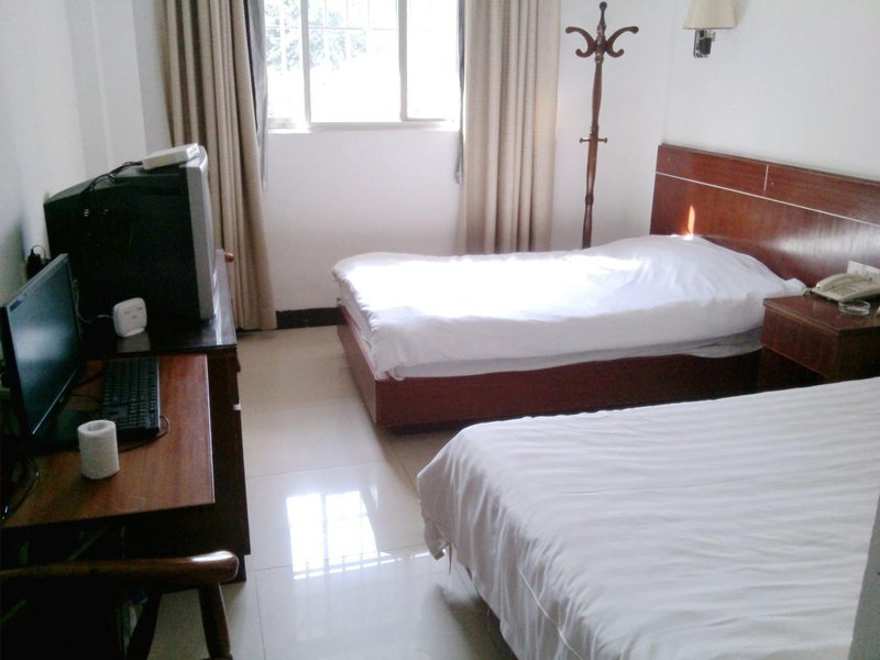 Juxian Hotel Guest Room