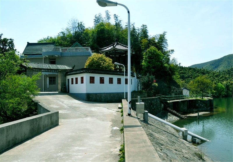 Shi Yi SiOver view