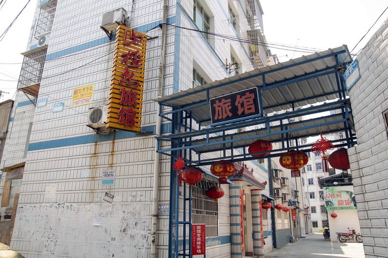 Hawthorn HostelOver view