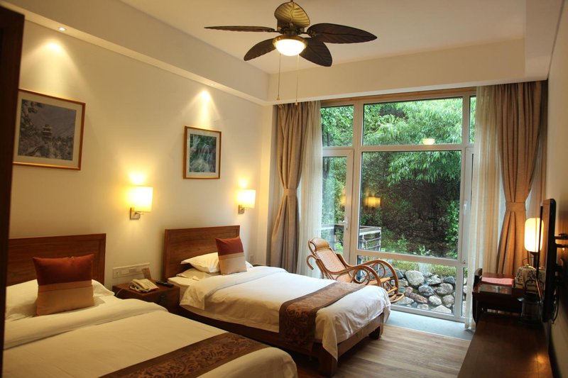 Mount Shigao Wolong Villa Guest Room