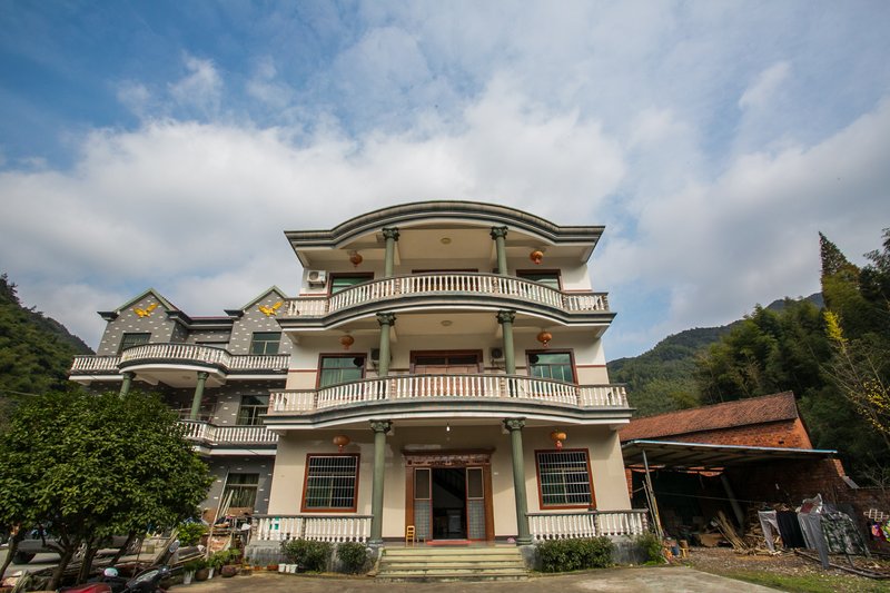 Wuxie Xieyuan Xiangjian Bieyuan Farmhouse Over view