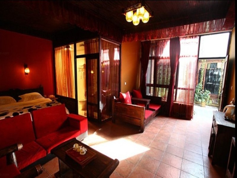 Shuhe Pian'ai Inn Lijiang Room Type