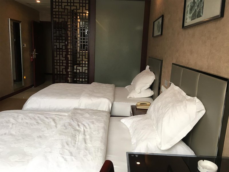 Xingyi Hotel Guest Room