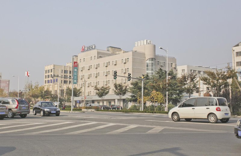 Jinjiang Inn (Dalian Development Zone Liaoning Street)Over view