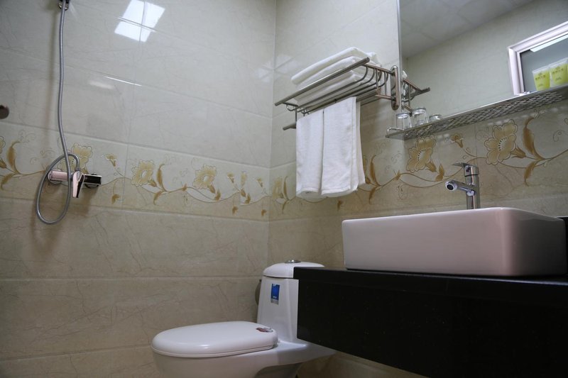 Kingdom Hotel Guest Room