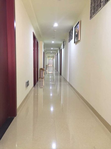 Jiaqi Yuejiang Hotel (Xiamen SM Square Jiangtou Metro Station)Hotel public area