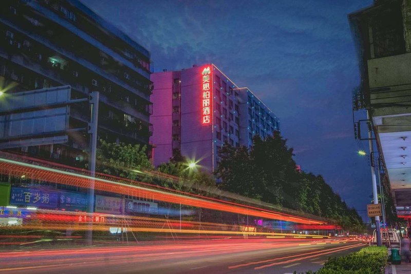 Jinyi HotelOver view