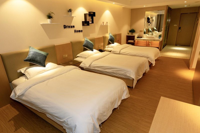 Coconut Lizhi Hotel Guest Room