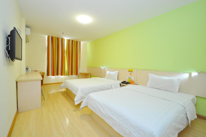 7 Days Inn Tianjin Jintang Main Road Pipe Company Light Rail Station Guest Room