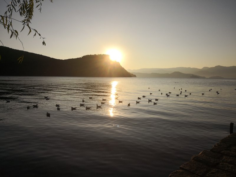 泸沽湖娜鲁湾湖景客栈