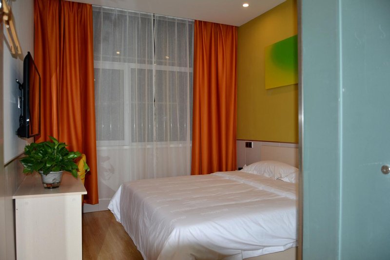 Flurida Group Reception InnGuest Room