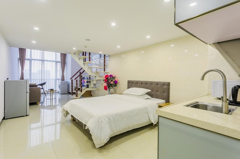 广州南站柏林公寓(敏捷时空公馆店)