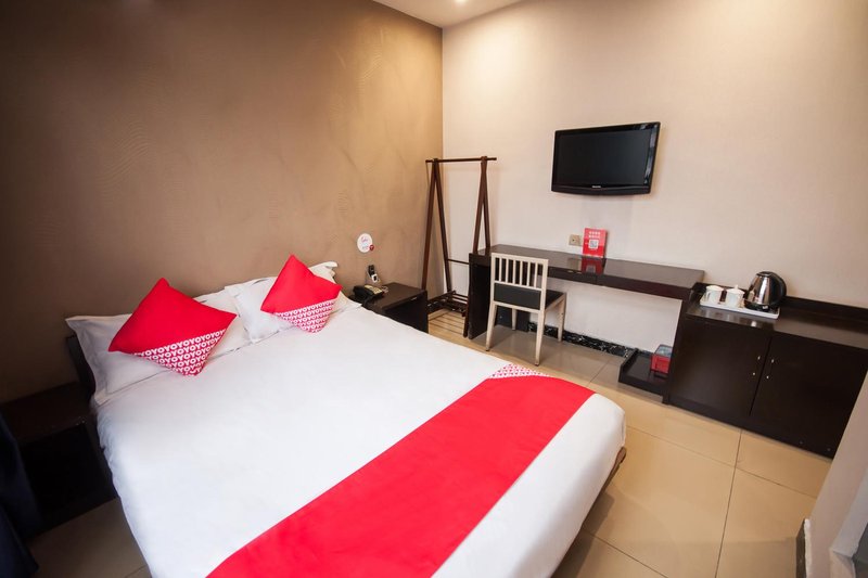 0718 Business Motel Guest Room