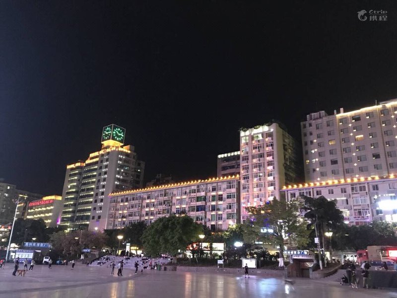 Huaxia Hotel Over view