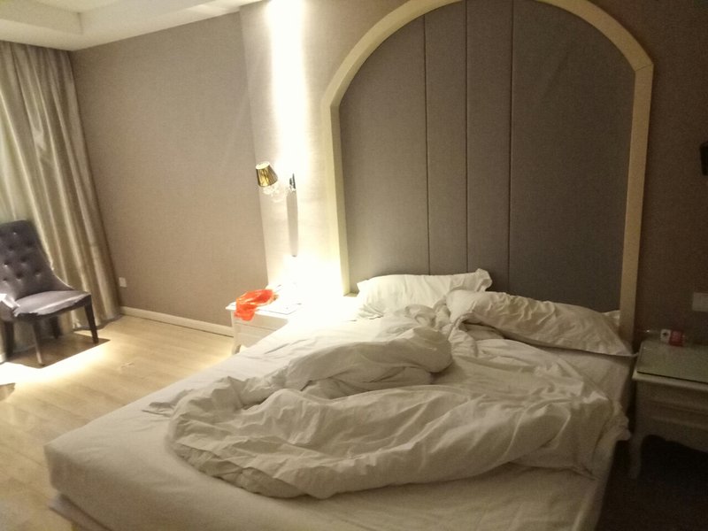 齐齐哈尔白云国际酒店(原白云大厦)