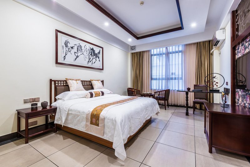 Jingshan Hotel Guest Room