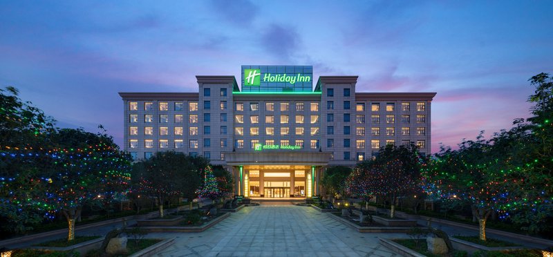 Holiday Inn FoShan NanHai Central Over view