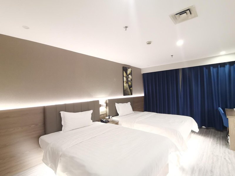 7 Days Premium (Jieyang People's Hospital) Guest Room
