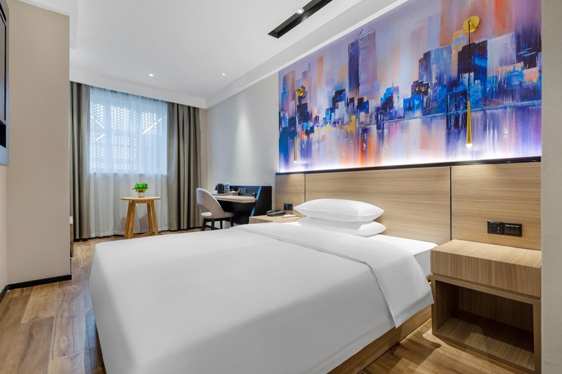 Tuk China Qingju Hotel (Nanyang railway station store) Guest Room