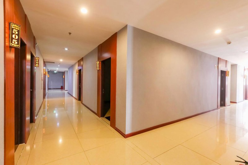 Xuri Business HostelOver view