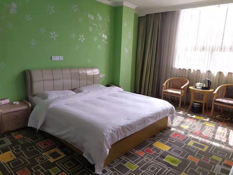 Crystal Fashion Hotel Guest Room