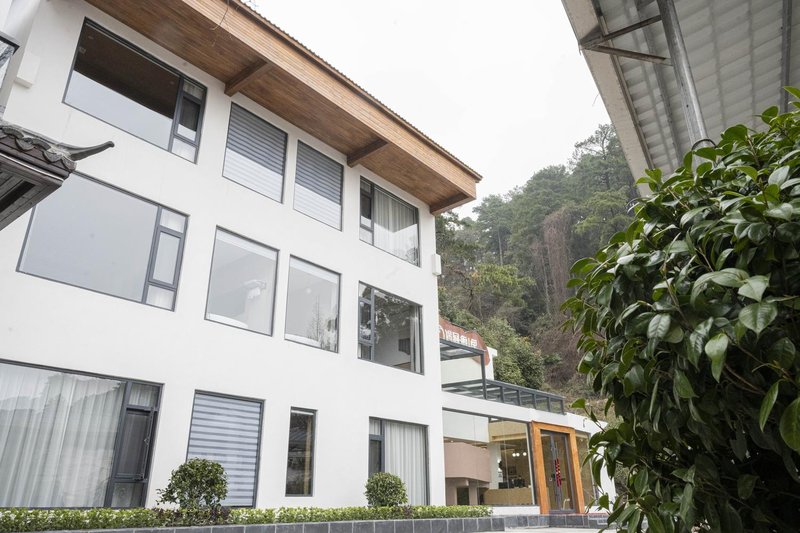 Together In HengshanOver view