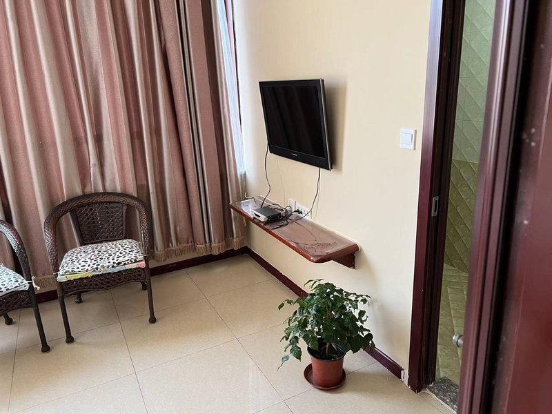 He Long Hotel Dalian Shandong RoadGuest Room