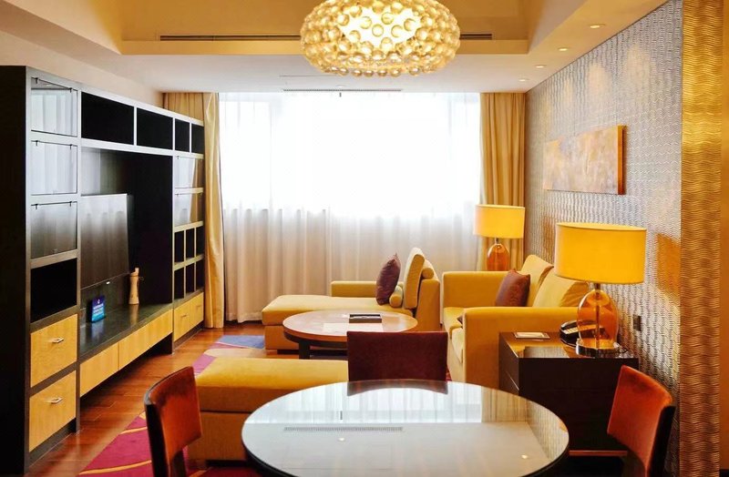 the Sandalwood, Beijing Marriott Executive ApartmentsGuest Room