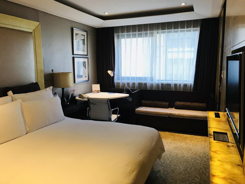 Tangla Hotel Beijing Guest Room