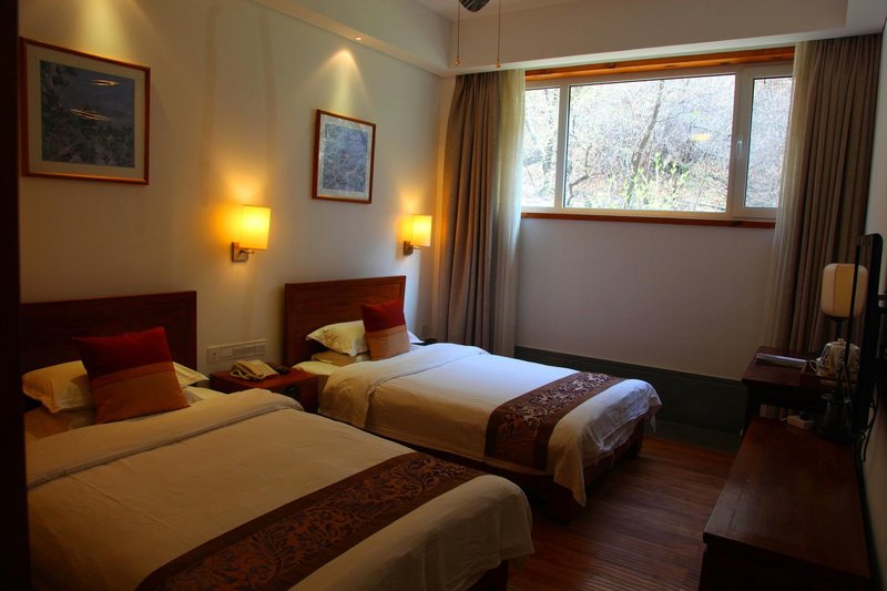 Mount Shigao Wolong Villa Guest Room