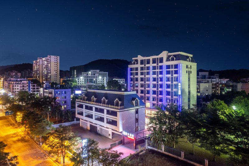 宏韵大酒店外景图