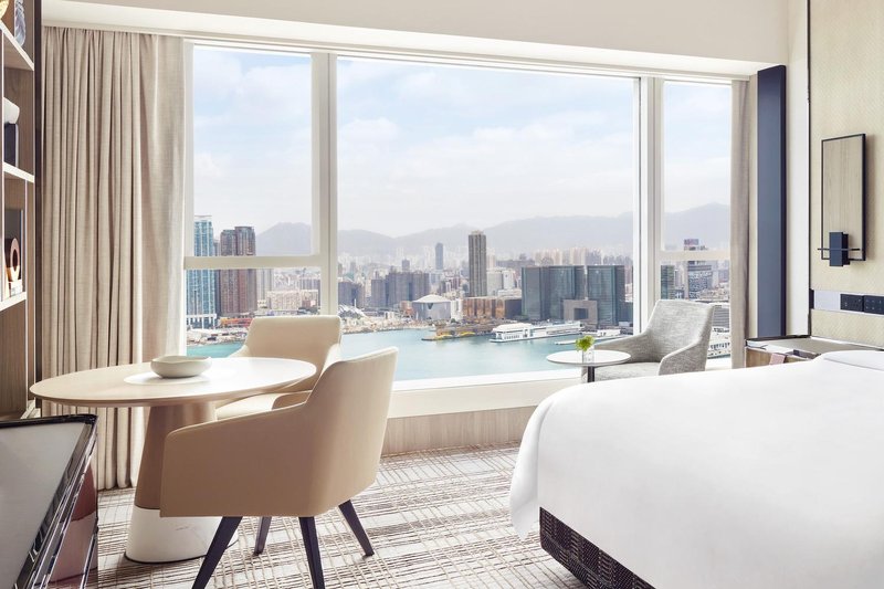 Four Seasons Hotel Hong KongGuest Room