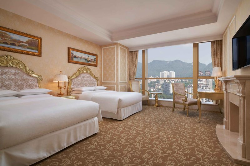 Sheraton Chongqing Hotel Guest Room